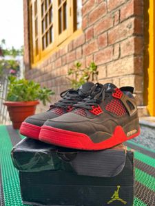 Nike Retro Black & Red