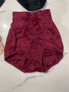 Comfortable Women's Tummy Tucker Set.
