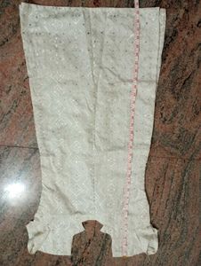 Elegant White Kurta with jeggings