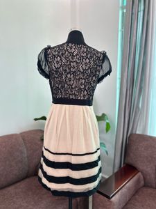 Elegant Lace &amp; Tulle Midi Dress