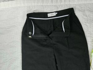 highrise Chic Black Jogger Pants waist 26