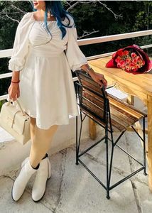 white back bow