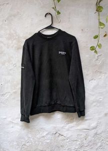 Black Graphic Sweatshirt