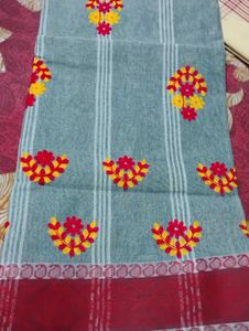 Elegant Grey &amp; Red Embroidered Cotton Saree