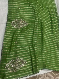 Green laheriya saree