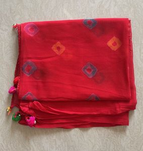 Red bandhani Dupatta with Tassels
