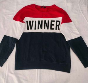 Colorblock "Winner" Sweatshirt