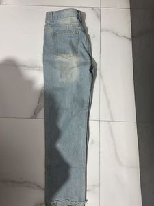 Distressed Light Wash Jeanso
