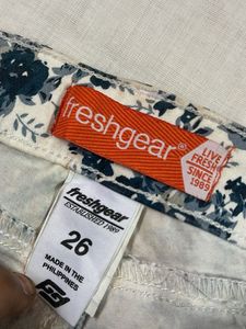 Freshgear Floral Printed Denim Shorts – Size 26