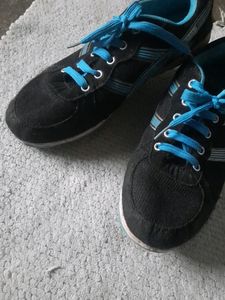 Women Action Shoes 10.2Inches ...Size 6.5