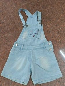 girl jeans pant... 4 to 6 years