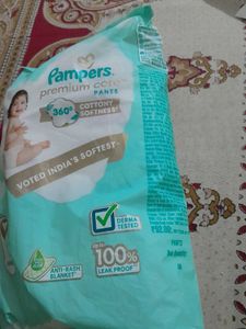Small and Medium size diapers of pampers premium