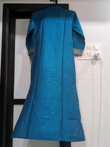 Elegant Teal Kurta with Intricate Print