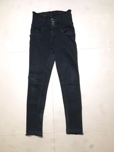 Black Highwaist Jeans