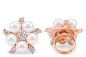 Elegant Pearl &amp; Crystal Flower ring