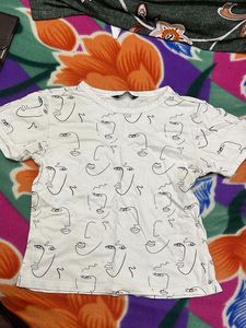 Abstract Face Print T-Shirt