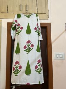 Beautiful White Kurta with Floral Print set