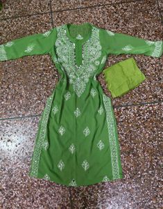 Lucknowi Chikankari Kurti