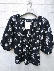 New with tag Floral Print Off-Shoulder Top