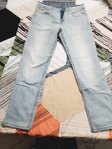 Light Wash Denim Jeans