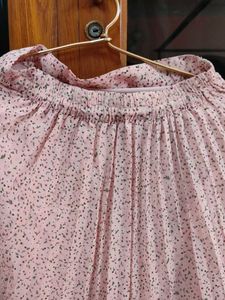 Chic Pink Dotted Pleated Skirt