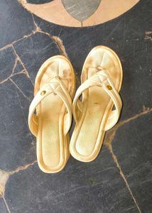 Flipkart Cream Flip Flops