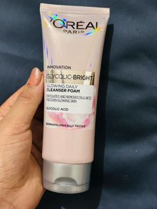 L'Oreal Glycolic Bright Cleanser