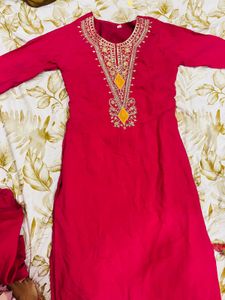 Stunning Pink Embroidered Kurta