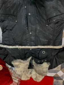 Chic Fur-Lined Winter Jacket