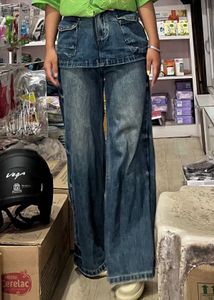 Wide Leg Denim Jeans with Studded Pockets