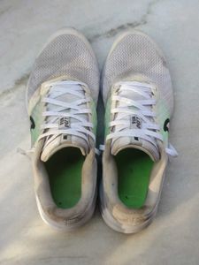 Nike Run Defy OG Running Shoes