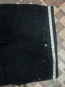 Black Jeans - Stylish &amp; Versatile