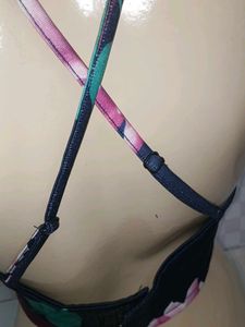 (800)Floral Print Halter Crop Top