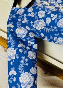 Blue Floral Embroidered Kurta