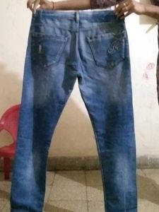 Men's Distressed Blue Denim Jeans