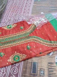 Elegant Red &amp; Green Embroidered Kurti
