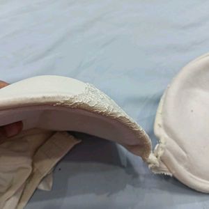 😍 Lace Trim Padded Bra