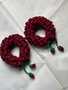 Crocheted Floral Skirt Accessory