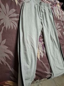 Grey Wide-Leg Sweatpants with Side Stripe