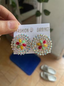 Elegant Floral Stud Earrings