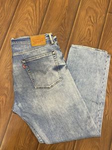 Levi's Men's Light Wash Jeans