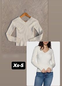 Chic Ribbed V-Neck Sweater