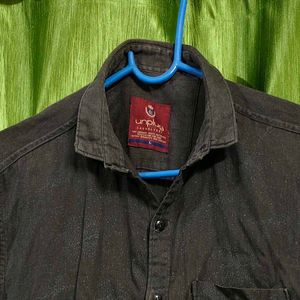 Classic Short-Sleeve Button-Down Shirt