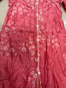 Elegant Pink Floral Print Long Kurti