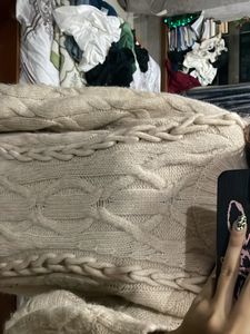 rory gilmore cable knit sweater