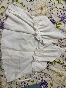 Chic White Ruched Top
