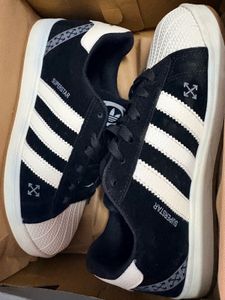 Adidas Superstar Sneakers