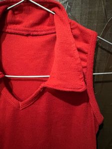 Red Sleeveless Collared Top