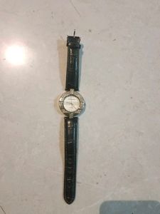 Elegant Women's Wristwatch