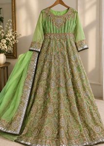 Embellished Green Lehenga Choli Set 💚✨
